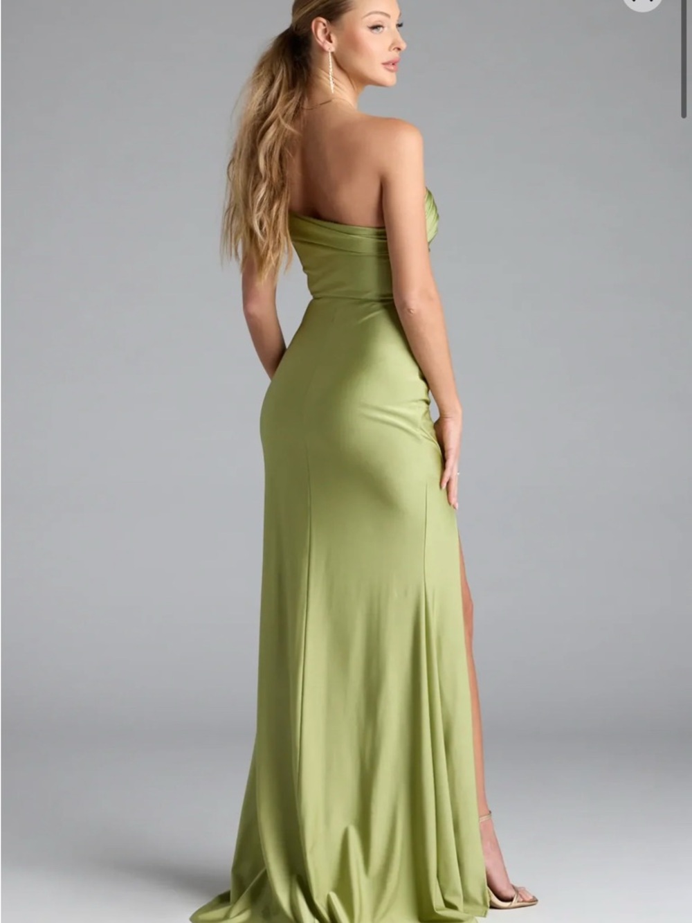 Windsor Wedding guest Mona Off-Shoulder Slit Mermaid Formal Dress - Picture 3 of 5